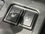【シートヒーター】寒い日に重宝するシートヒーター!エアコンより早く温まってくれるので寒がりの人も安心ですね♪エアコンの温風は乾燥するから苦手、という方にもをおすすめです。