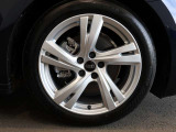 アルミホイール 5アームツイストデザイン 8J x 18 235/45 R18