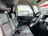 ゆったりと乗り心地の良い運転席です。長距離でもしっかりサポートしてくれます。