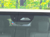 【プリクラッシュセーフティ】前方の車両等を検知し、衝突しそうな時は警報で注意を促し、ブレーキを踏む力をサポート。ブレーキを踏めなかった場合は衝突被害軽減ブレーキが作動、衝突回避をサポートします。