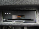 音声案内タイプETC2.0装備☆ビルトインタイプのETCですので、インテリアの邪魔をしません!ETCがあれば、キャッシュレスで料金所をノンストップで通過できます。