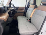 【車内ルームクリーニング済】専門スタッフにより車内はきれいにルームクリーニングを行っております。