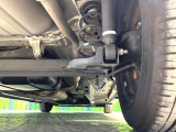 お車を安心してお乗りいただく為には、足回りの定期点検が欠かせません。サービスサポート(有償保証)では無料点検もご提供しており、安心のカーライフをお過ごしいただけるサポート体制が整っています。