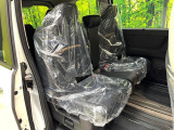 高品質なオリジナルフロアマットもオプションにてご用意しております。お好きなデザインやカラーをお車に合わせて選んでいただくことができます♪