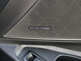 ハーマンカードンのカースピーカーは良質な音を届けると同時に、その先にある車内空間における上質な&ldquo;音楽体験&rdquo;も提供している。