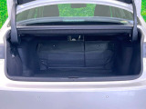 積み下ろしのしやすいデッキにはたっぷりと荷物を積み込んでいただけます。遊びから仕事まで、様々なシーンで頼れます♪