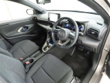 シンプルで使いやすいデザインの運転席です。