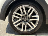 【MINI NEXT 認定中古車】安心の保証プログラムや延長保証など、MINI NEXT車両をご購入いただいたオーナーの皆様に、より快適なMINIライフを楽しんでいただくためのユニークなサービスをご用意しております。