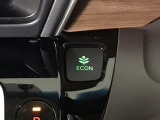 ★ECONスイッチ★ エコドライブを加速しよう!スイッチをONにすると、運転の仕方によるロスを抑え込み燃費をよくするようクルマが頑張ります(*^ー^*)燃費向上にチャレンジ♪