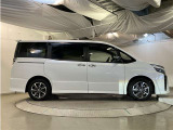 当社でご購入頂いた全ての車両はご納車前、エンジンオイル交換・ワイパーゴム・ブレーキ点検・調整・その他確認の上ご納車いたします。