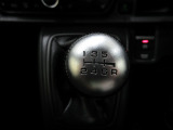 6速マニュアルシフト仕様となります。自動車保険もお任せ下さい。Honda自動車保険あんしんプランと長期プランでより一層も安心をプラスしてご案内いたします。