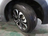 185/60R16インチ純正アルミホイール。