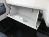 収納スペースもたくさんあるので車内の整理整頓もバッチリです!!