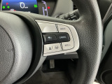 【アダプティブ・クルーズ・コントロール】予め設定した車速内でクルマが自動的に加減速。 前走車との適切な車間距離を維持しながら追従走行し、高速道路でのドライバーの疲労を軽減してくれる嬉しい機能付♪