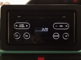 【オーディオ機能】CDプレーヤーを装備♪もちろんFM/AMラジオもお聞きいただけますよ♪