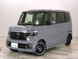 桜新町店のWebページへようこそ♪当社使用の元デモカー試乗車の販売です!こだわりのグレード、コーディネートスタイルでお洒落なスレートグレーです!9インチナビがディスクメディア使用可なのがポイント♪