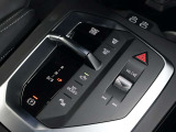 BMWライフをさらに素晴らしいものにするために、BMWカードもご用意しております。ご利用金額1,000円ごとに1ポイントたまります。BMW正規ディーラーでのご利用につきましてはポイントが2倍になります。