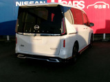 セレナ 1.4 e-4ORCE ハイウェイスターV 4WD 