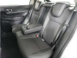 ◆視界広々で非常に運転しやすくロングドライブでも疲れを感じさせないすっきりとまとまったインパネ周りです。