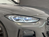 BMWレーザーライトとても明るく配光も良いので夜間の運転も安心です。