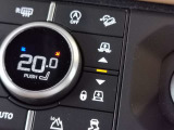 【電子制御エアサスペンション】ドライブモードを選択するとモードにあった車高になりお客様の負担を軽減致します。オプション内にアダプティブダイナミクスも含まれます。