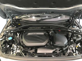 【ご納車前点検】BMW認定中古車は100項目の箇所を徹底的にチェック致します。機械的な箇所や電気系、コンピューターなどをご納車前に点検し、交換基準に達した部品は全て新品に修理返品した後にご納車致します。
