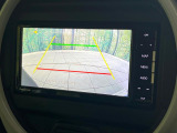 【バックカメラ】駐車時に後方がリアルタイム映像で確認できます。大型商業施設や立体駐車場での駐車時や、夜間のバック時に大活躍!運転スキルに関わらず、今や必須となった装備のひとつです!