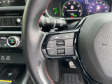 【ステリモ】ステアリングリモコンスイッチにてオーディオ操作可能となっており、運転にも集中できます。少しでも視線移動を減らし事故に遭う確率を下げます。