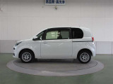 左側スライドドア1枚という車の草分け。トヨタが遊び心と実用性を実現させたオリジナリティ高いサイドビューです。