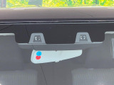 【スズキ セーフティサポート】走行中に前方の車両等を認識し、衝突しそうな時は警報とブレーキで衝突回避と被害軽減をアシスト。より安全にドライブをお楽しみいただけます。