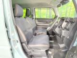 運転席シート廻りは使用感も少なく、良好な状態となっています。丁寧に使われていたことがよくわかりますね。