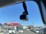 前後にドライブレコーダー装備です!もしもの時やあおり運転の証拠映像は自分の身を守る為にも必要ですね!