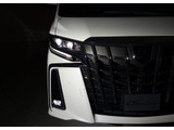2眼LEDヘッドライト&シーケンシャルウインカー付きのお車です!