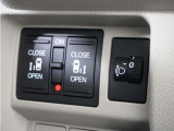 ◆両側電動スライドドア◆狭い駐車場でも乗り降りが楽々♪お子様が隣の車にドアを当ててしまう心配もございません!小さなお子様連れの方もこれで安心。