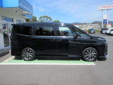 トヨタの中古車には全国5,000ヶ所のネットワークで修理保証が受けられる手厚い保証が1年間ついてくるため、安心で快適なカーライフをお約束します。メーカー・年式は問いません!一部対象外車両もあります