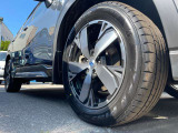 【純正18インチアルミホイール】車両デザインに合う純正アルミを装着。社外アルミや夏冬タイヤ取り揃えあります。ぜひご相談ください。