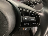 【アダプティブ・クルーズ・コントロール】予め設定した車速内でクルマが自動的に加減速。 前走車との適切な車間距離を維持しながら追従走行し、高速道路でのドライバーの疲労を軽減してくれる嬉しい機能付♪