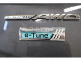 「SUBARU Active Damper e-Tune」搭載。街乗りはしなやかに、ワインディングは鋭く。快適性とスポーツ性を自在に操る、新しい走りを。