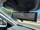 スマートルームミラー装備!後席の荷物が高くても後方視界はカメラで確認できます。