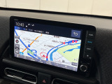 ホンダ純正ナビ付き!独自のインターナビ搭載により、リアルタイムの交通渋滞情報だけでなく、お出掛け先の天気や様々な情報も取得できドライブをよりお愉しみ頂けます!♪