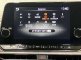 HDMI端子に専用ケーブルを差し込むとナビで動画を楽しめます★