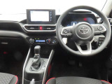 ぜひ展示車の運転席に座ってみてください。