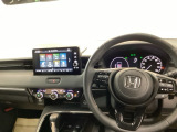 運転席周辺のスマートなレイアウトが、操作のしやすさを実現。快適なドライブをサポートします。