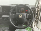 ダイハツディーラーでは「ダイハツ認定U-CAR」という基準を設け、車選びに詳しくないお客様でも「安心して選べる」をご提供しています。