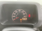車両状態証明書修復歴の有無も一目瞭然。機能や内装・外装、走行距離、修復歴の有無をチェックし、クルマの状態を10段階にした車両状態証明書。数字や記号を使ってわかりやすく表示しています。
