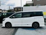 ヴォクシー 2.0 ZS 