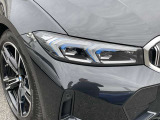 また、BMW正規認定中古車は、エマージェンシーサービスが自動付帯。24時間365日、皆様のカーライフをサポート致します。確かな安心のうえで、「駆けぬける歓び」をご堪能ください。