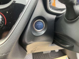 プッシュスタートです。カギを出さずにエンジン始動できます