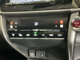 運転席/助手席シートヒーターで寒い日もすぐに温かくなり快適に過ごせます。2段階の温度調整が可能です