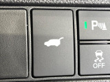 【パワーバックドア】スマートキーや運転席のボタンを押すだけでリアゲートが自動で開閉します!荷物を持っている時や、高い位置にあるバックドアを閉める際に便利な機能です♪